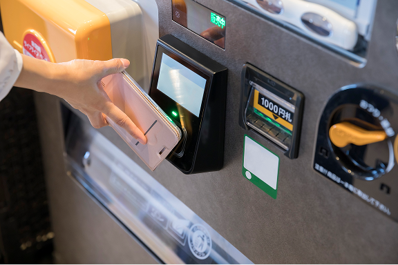 初期費用0円で導入。利便性を高めるキャッシュレス機